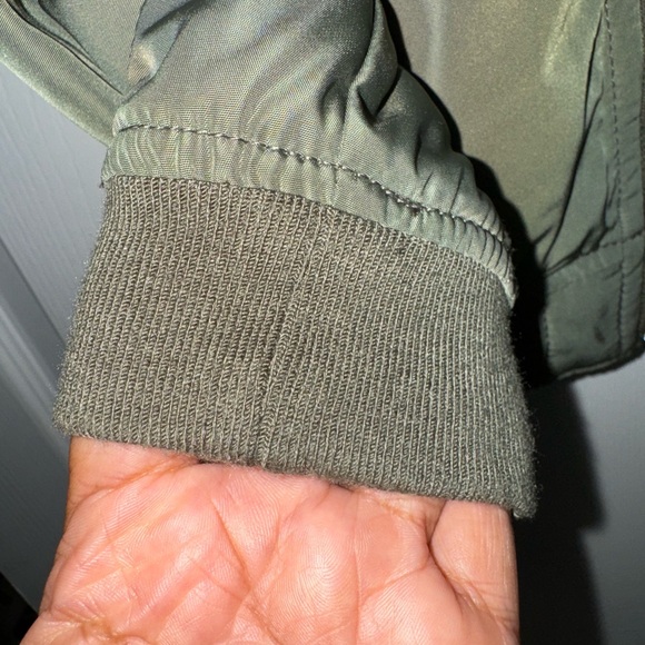 Green H&M jacket size 5T/6 - Picture 3 of 4